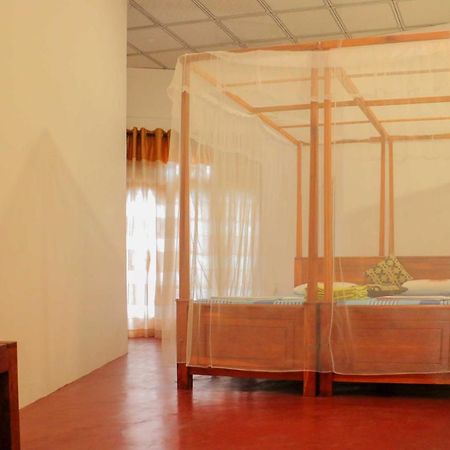 Julia Safari Inn ティッサマハーラーマ エクステリア 写真